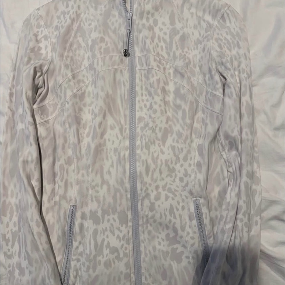 Lulu Lemon Define Jacket Nulu
(6)